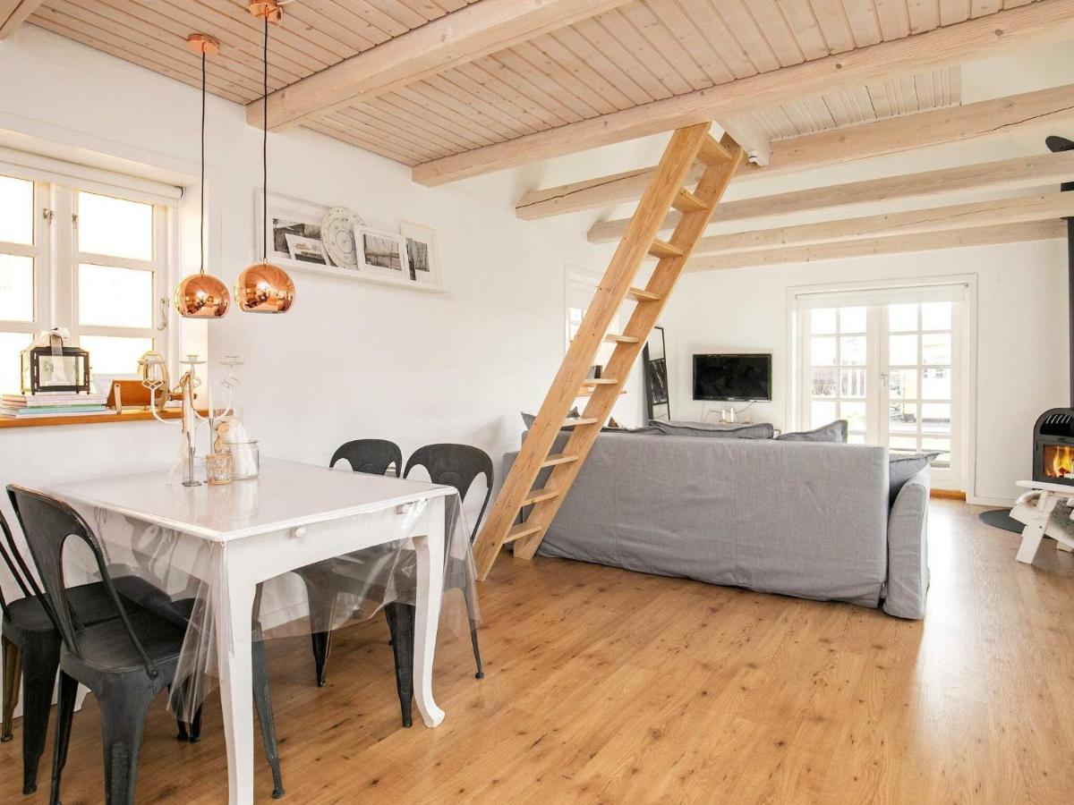 4 Person Holiday Home In S By Sæby 외부 사진